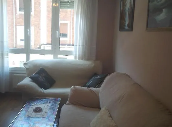 bonito apartamento en playa gijon