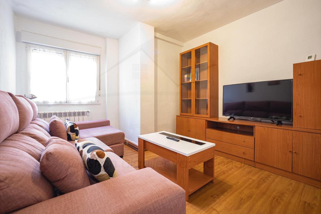 Pintor Pelayo Apartment *