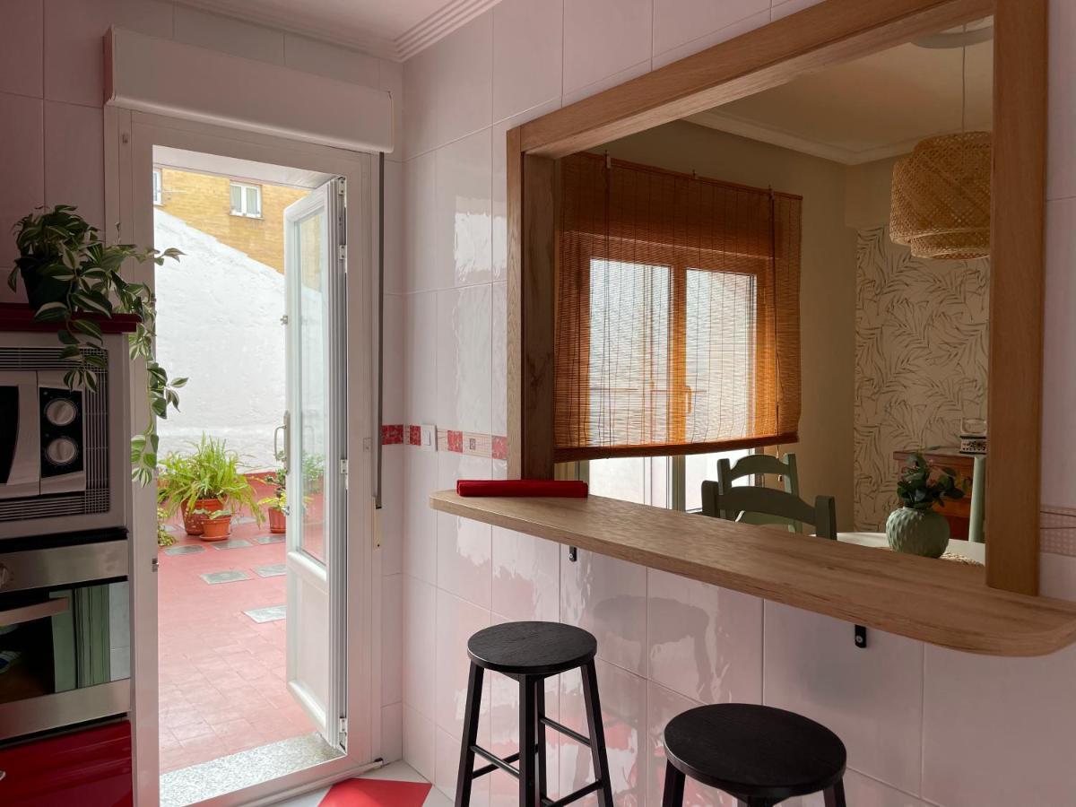 En La Ciudad, Con Patio -parking Gratis Apartment
