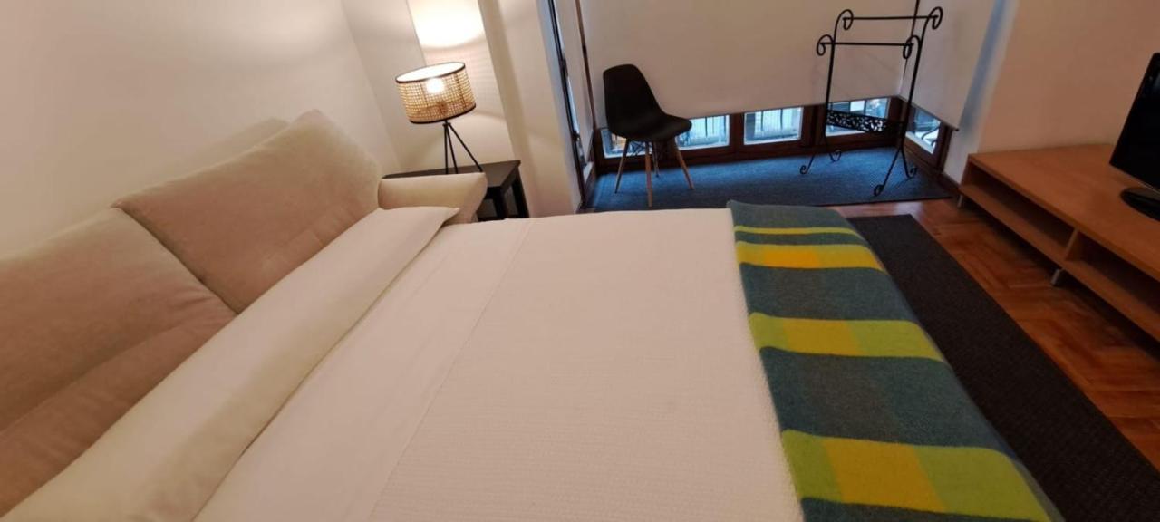 Acogedor Y Amplio Piso En Begona Apartment