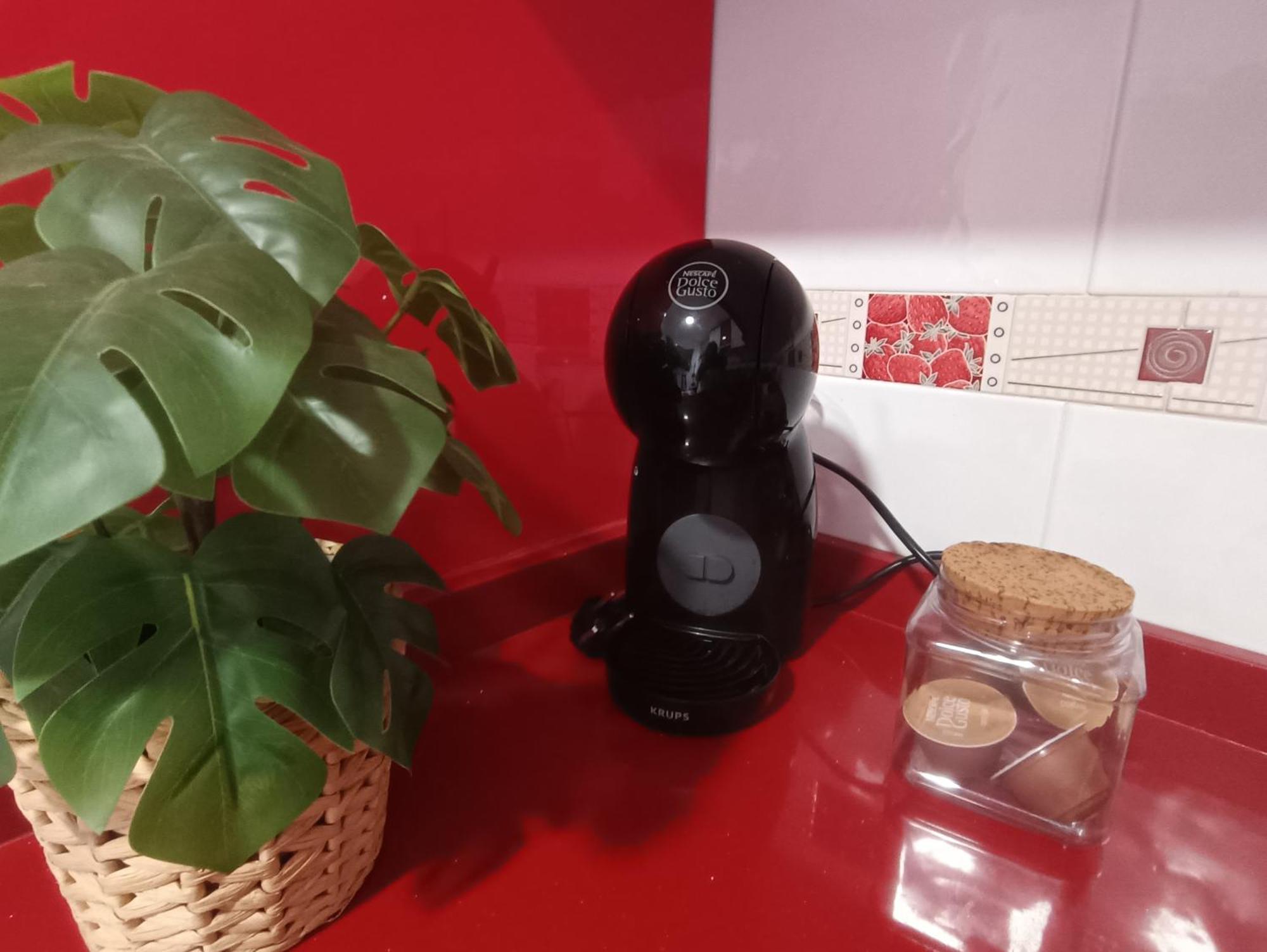 Apartment En La Ciudad, Con Patio -parking Gratis *
