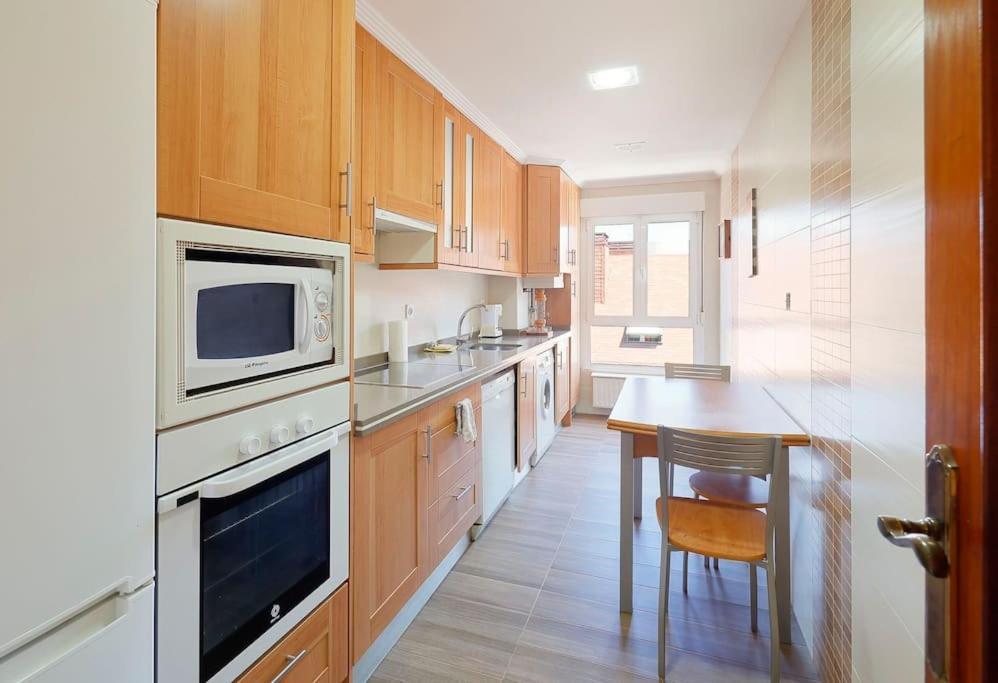 1a130 Coqueto Cerca Playa Apartamento Gijón