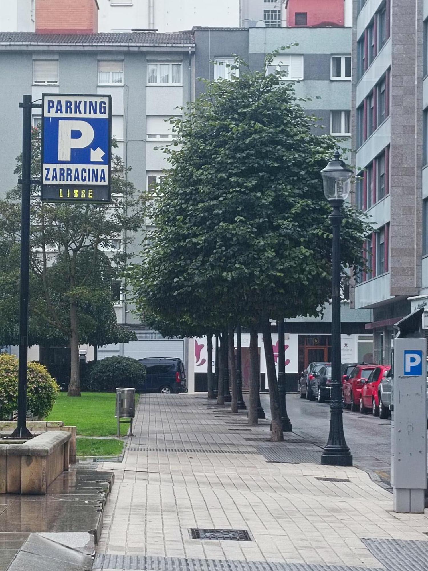 En La Ciudad, Con Patio -parking Gratis *