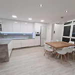 104A Apartamento a estrenar 11 Personas Centro