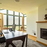 Villa Berlín, villa de lujo con vistas al mar.