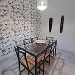 122A - Emblemática vivienda en Playa San Lorenzo