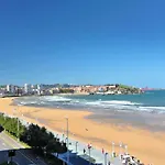 Cruz Victoria