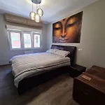 A Un Paso De La Playa, Amplio Apartamento