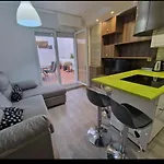 Apartamento Con Terraza Y Parking