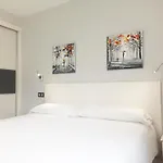 Apartamentos Puerta De Gijon