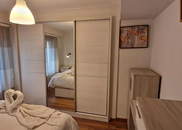 Apartamento Argueelles - 3 Hab Y 1 Bano - 5 Pax - Vut-5675-As