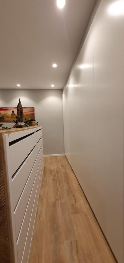 Dindurra Lux * Gijon