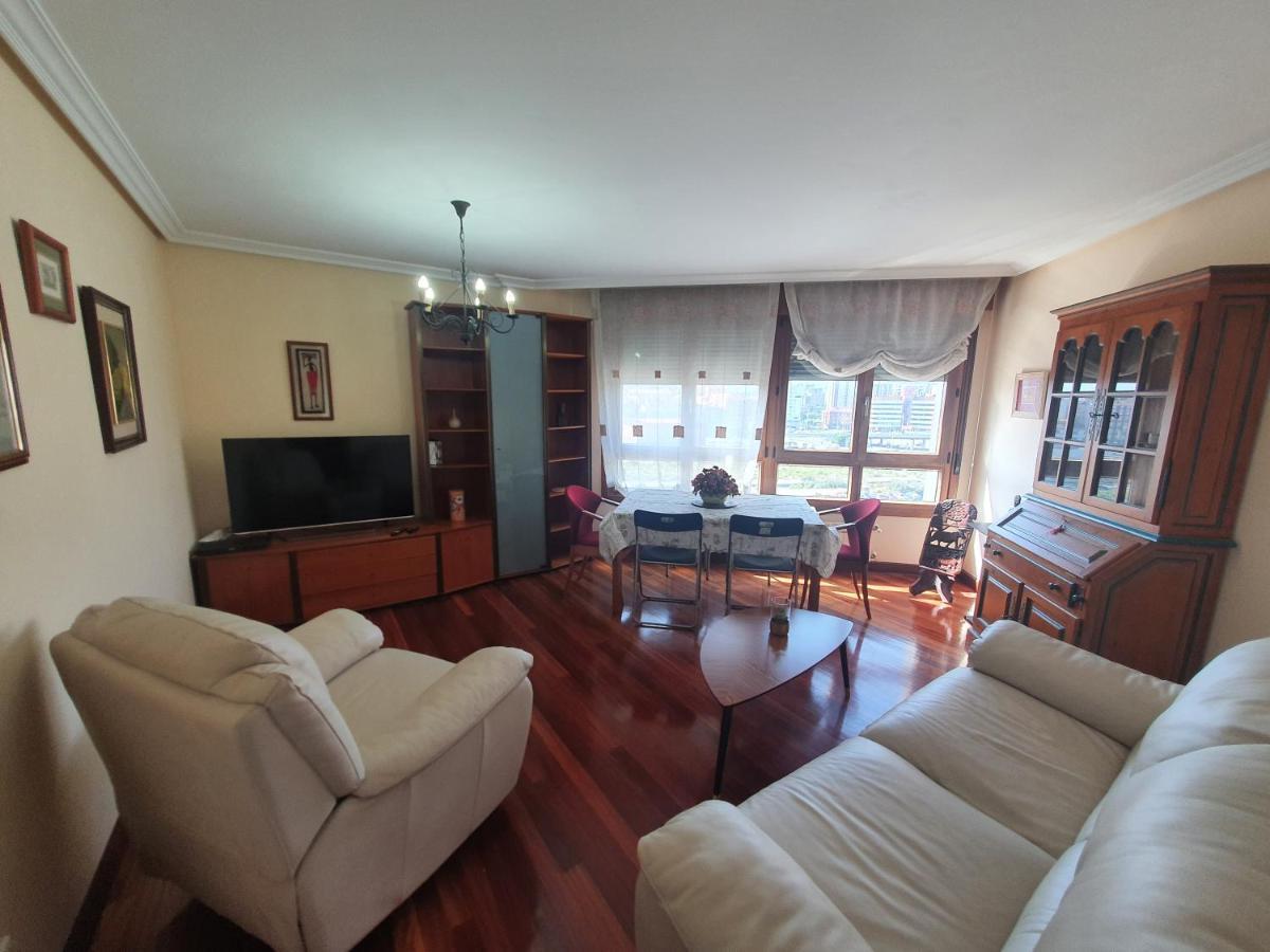 Acacias - Piso Amplio En Playa De Poniente 6personas Con Garaje *