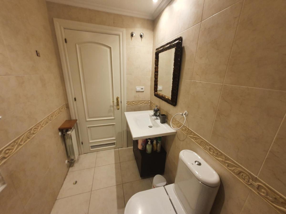 Apartamento Acacias - Piso Amplio En Playa De Poniente 6personas Con Garaje