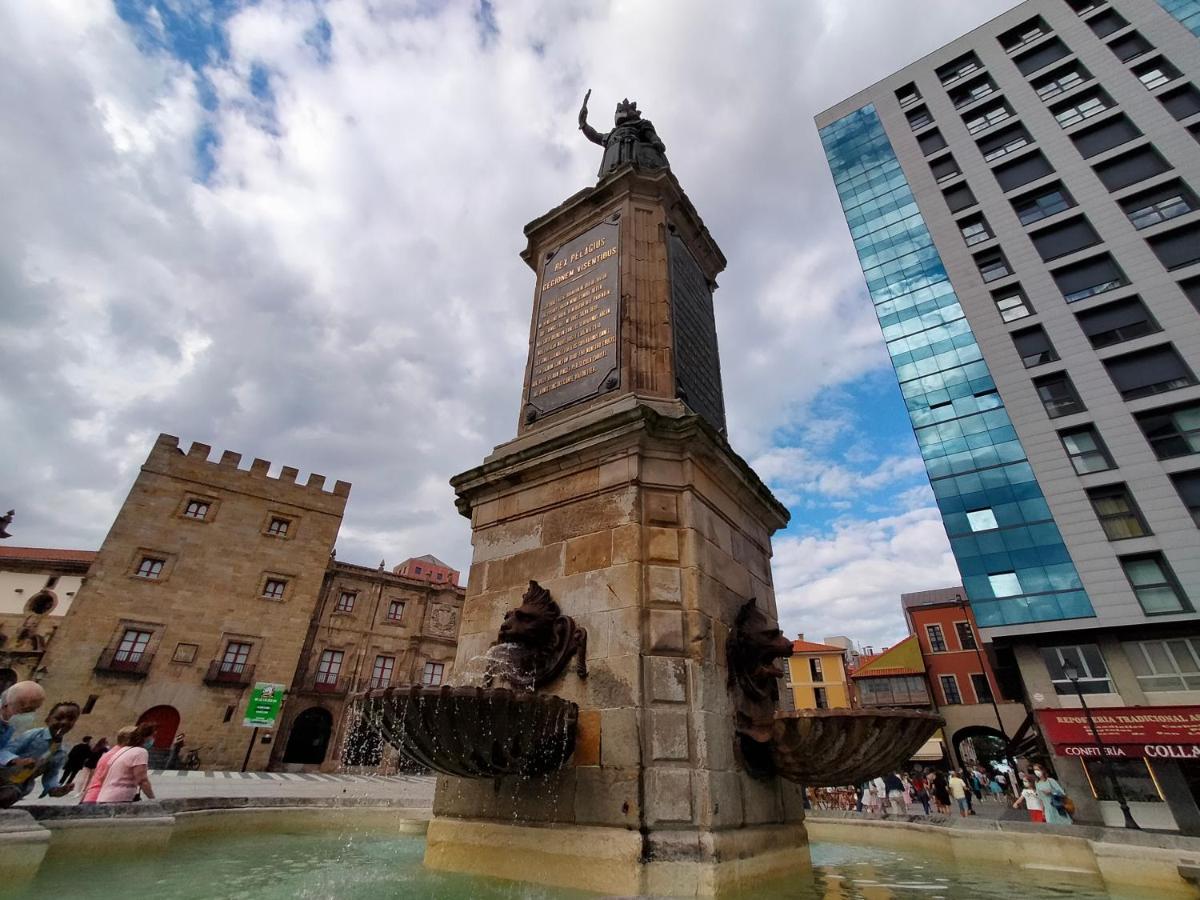 Arte Y Descanso. Ubicado Al Lado Del Puerto Deportivo, En Pleno Casco Histórico-artístico De Cimadevilla Y Entre Dos Principales Playas De Gijón. Apartamento