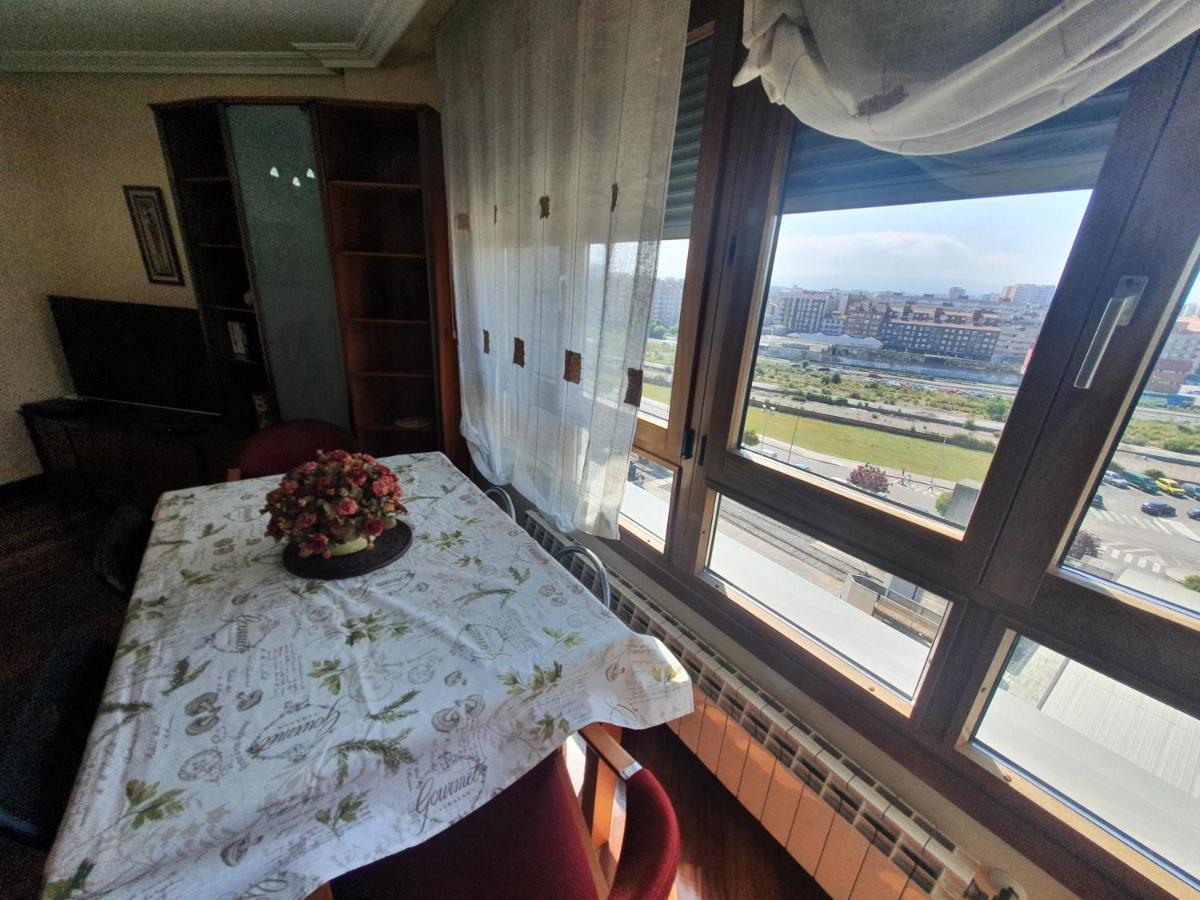 Apartamento Acacias - Piso Amplio En Playa De Poniente 6personas Con Garaje