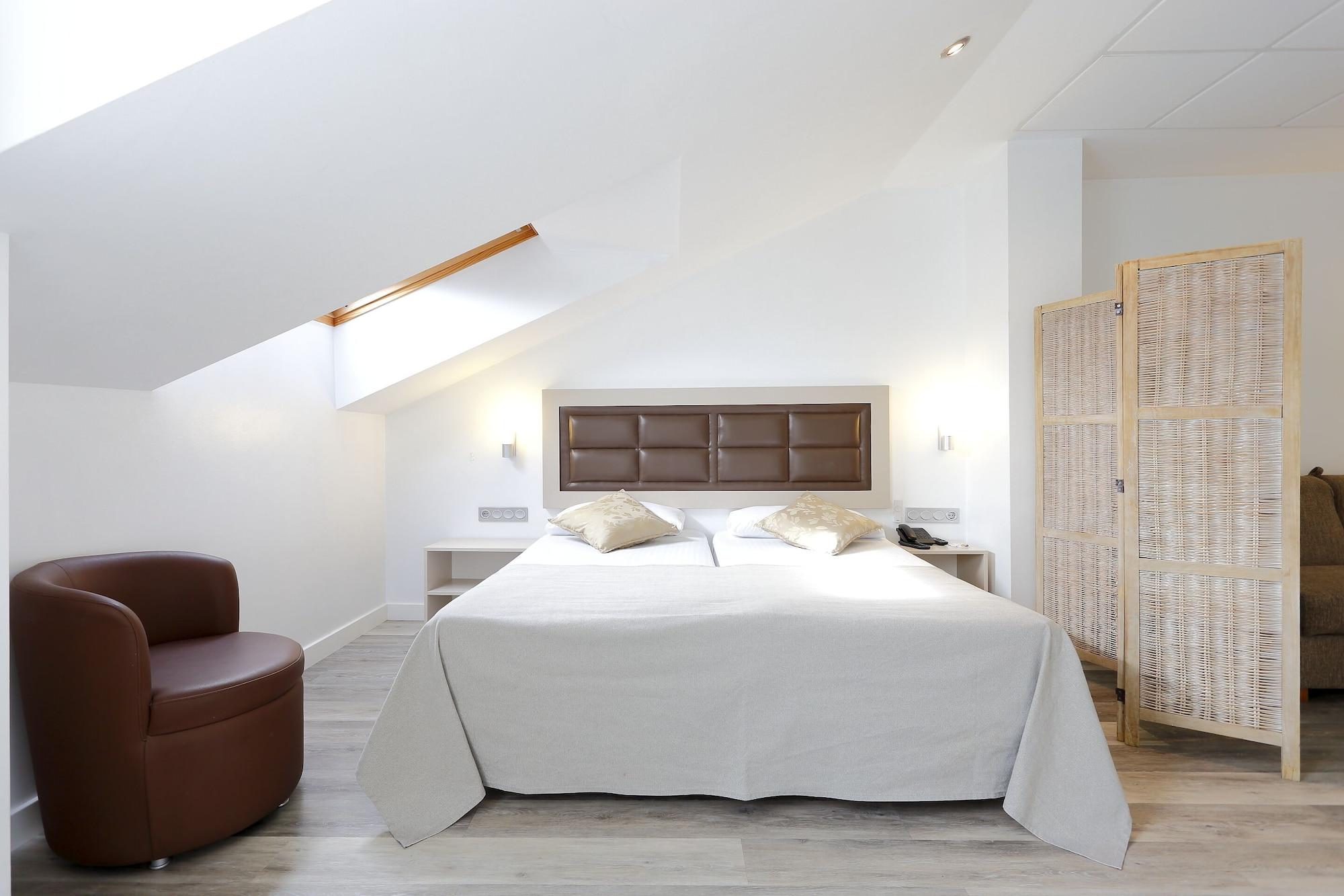 Hotel Santa Rosa, Blue Gijón