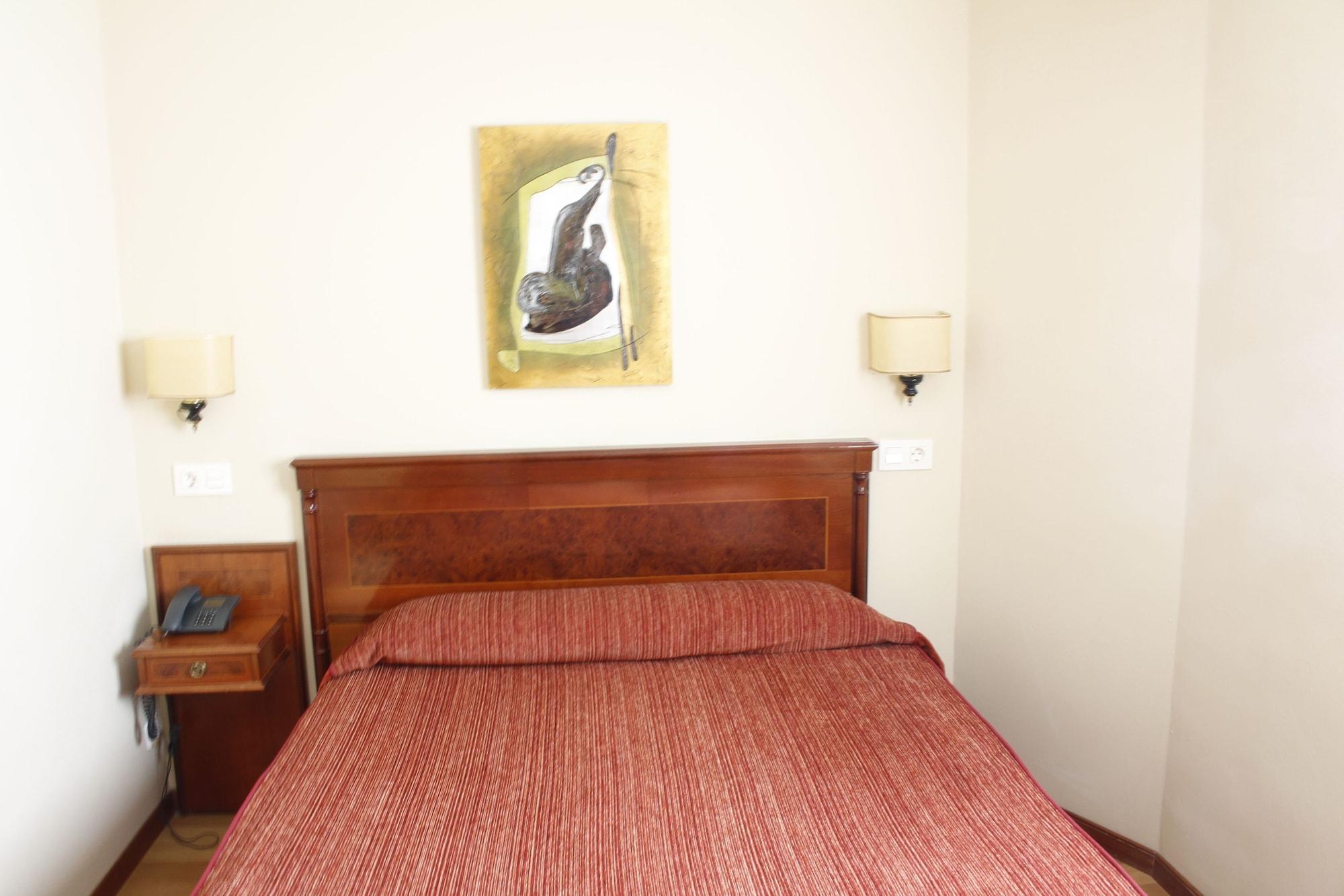 Hotel Centro Begona 3*
