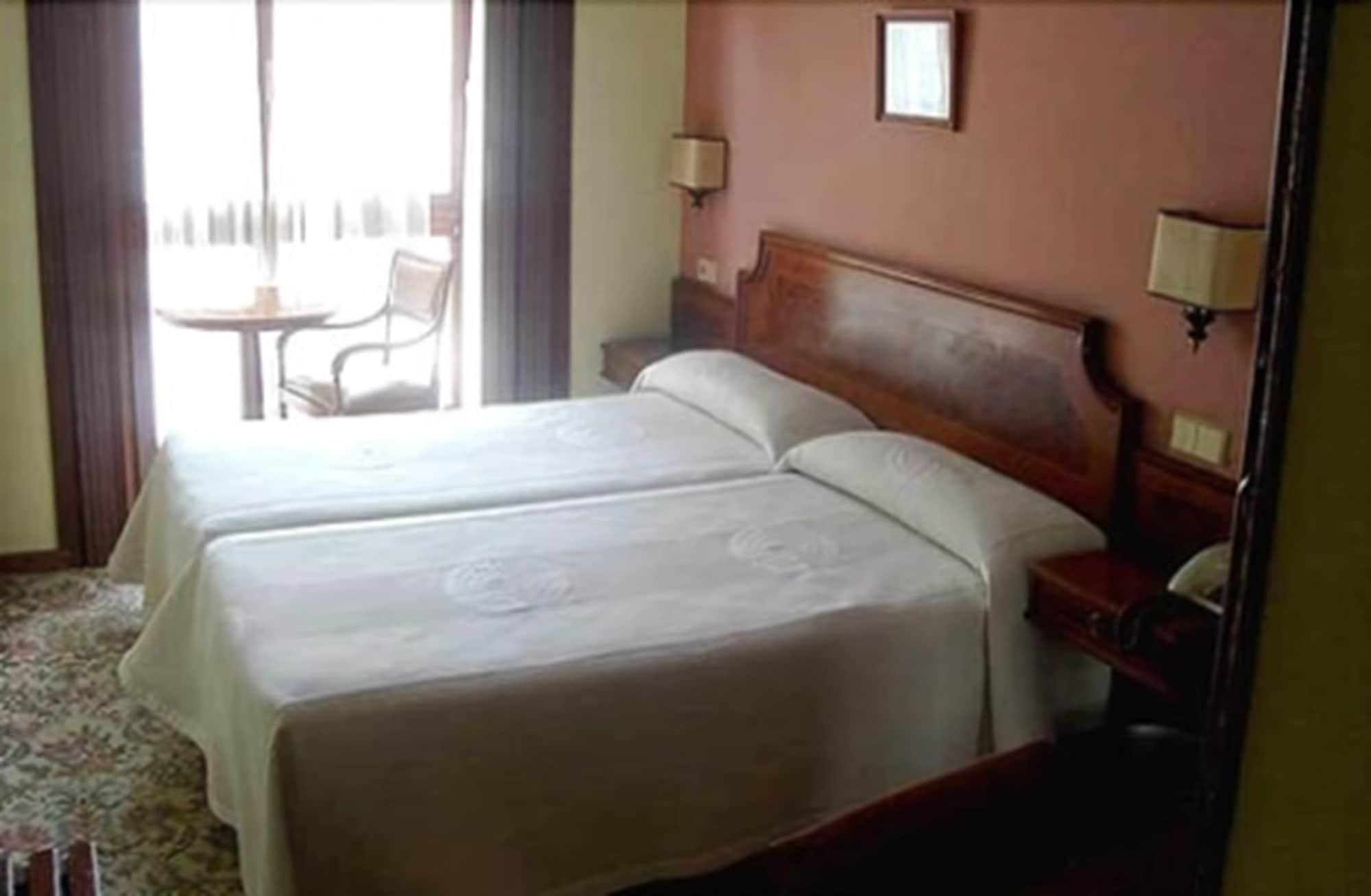 Centro Begona Hotel 3*