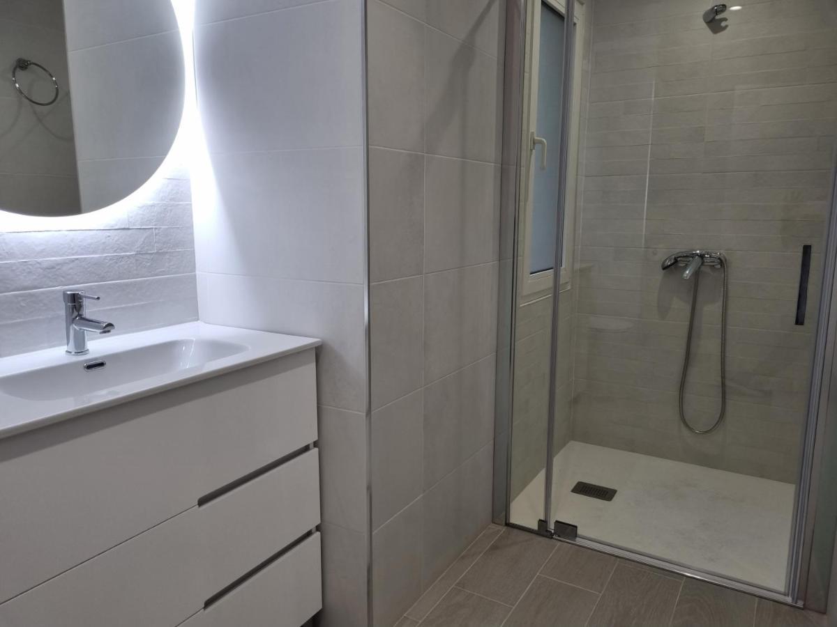 143a Moderno, Céntrico, 3