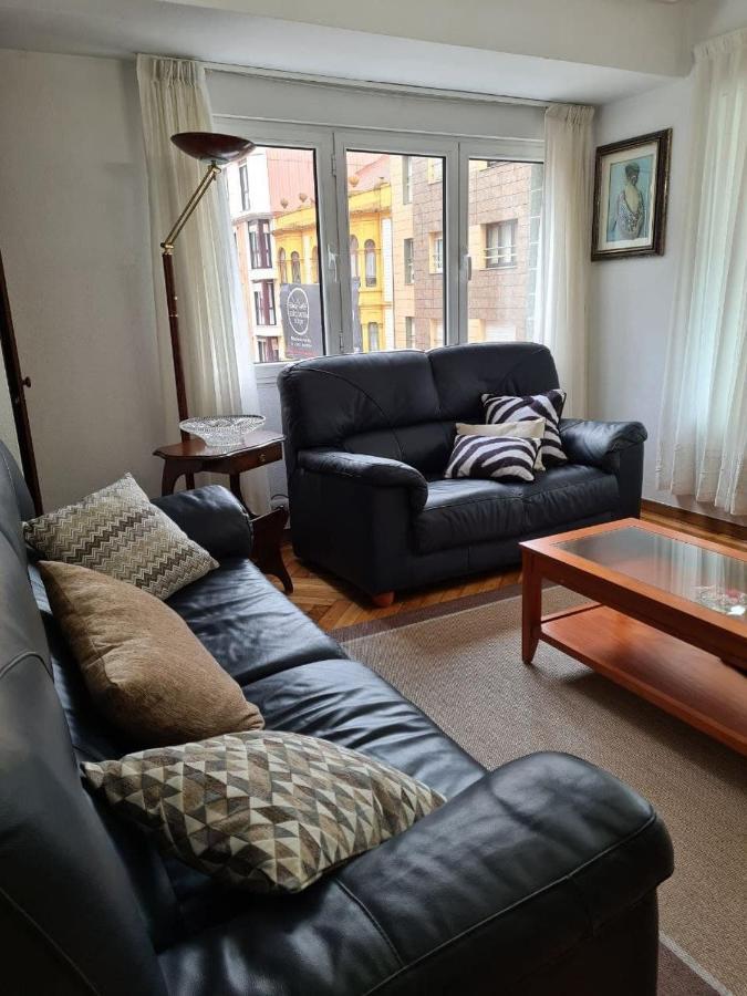 112a - A Pocos Metros De La Playa. 3 Dormitorios Apartamento Gijón