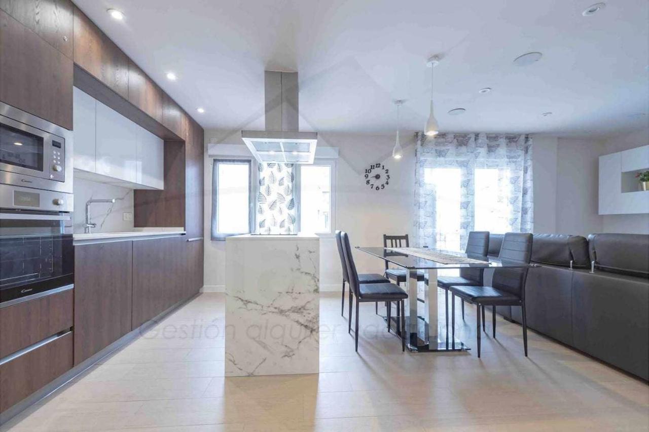Pablo Iglesias Apartment *