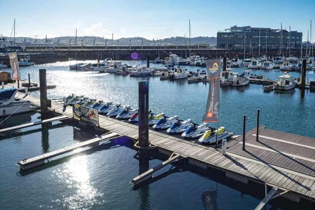 Puerto Deportivo *