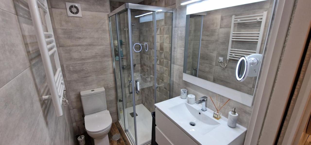 Apartment Maktub Apartamento De Diseno 4p Gijon