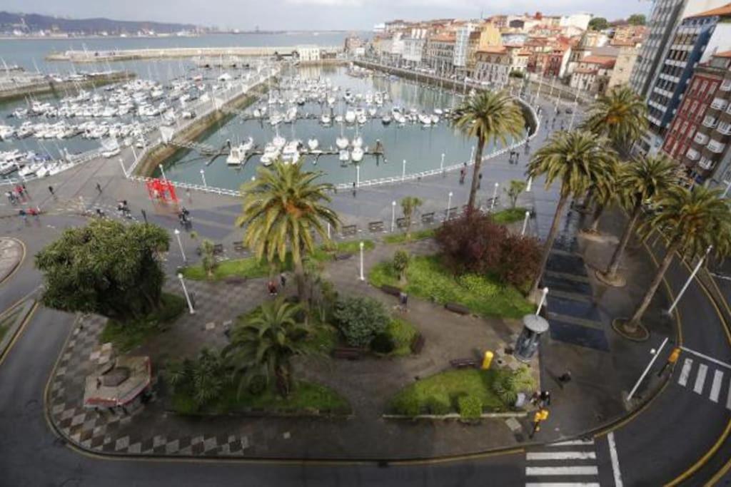 Espacioso 140 M2 Y Calidad A 250 Metros Playa Y Puerto Deportivo 5hab 2 Banos Vut2917as Gijon