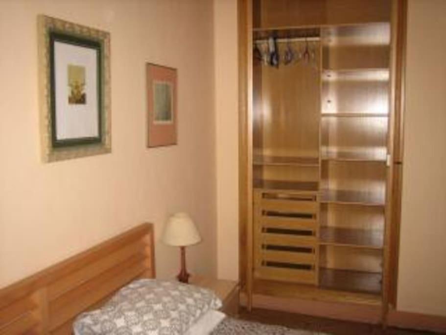 Espacioso 140 M2 Y Calidad A 250 Metros Playa Y Puerto Deportivo 5hab 2 Banos Vut2917as Gijon
