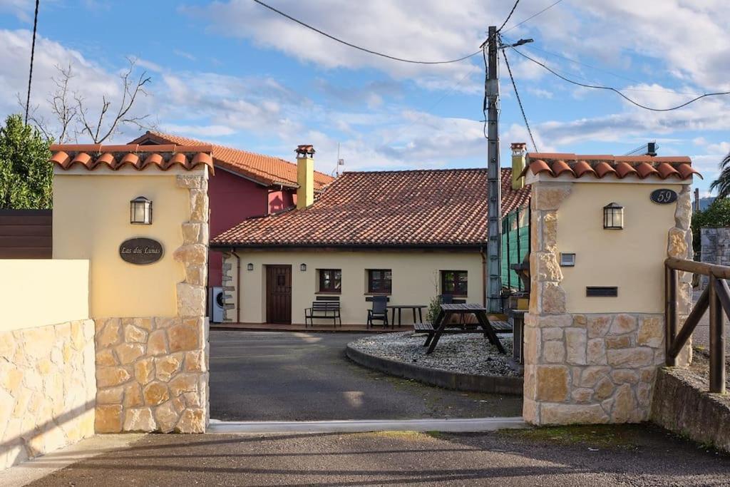 Casa De Pueblo Adosada, En La Zona Rural De Gijon.