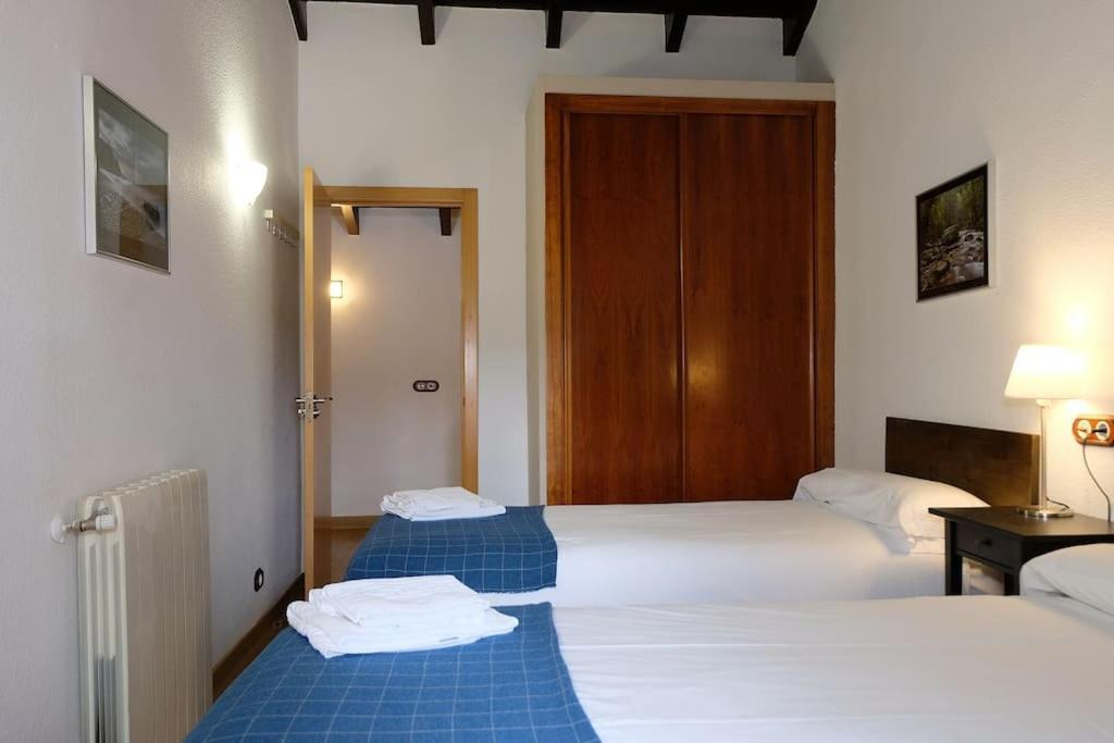 Casa De Pueblo Adosada, En La Zona Rural De Gijon. Сasa de vacaciones