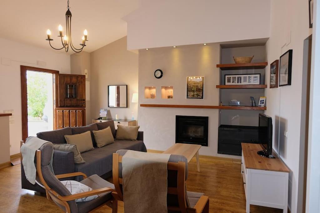 Сasa de vacaciones Casa De Pueblo Adosada, En La Zona Rural De Gijon.