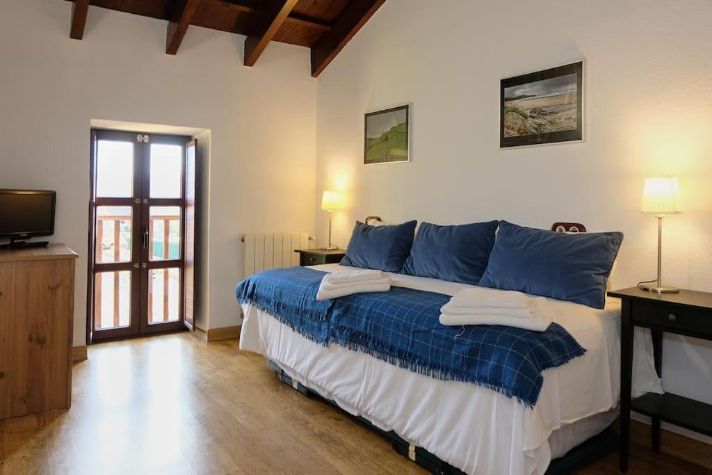Casa De Pueblo Adosada, En La Zona Rural De Gijon. Gijón