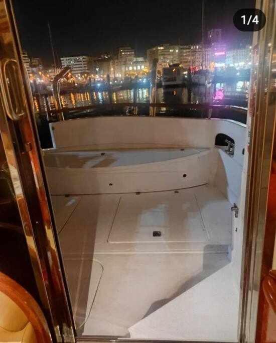 Hotel en barco Boat Cardeli Gijón