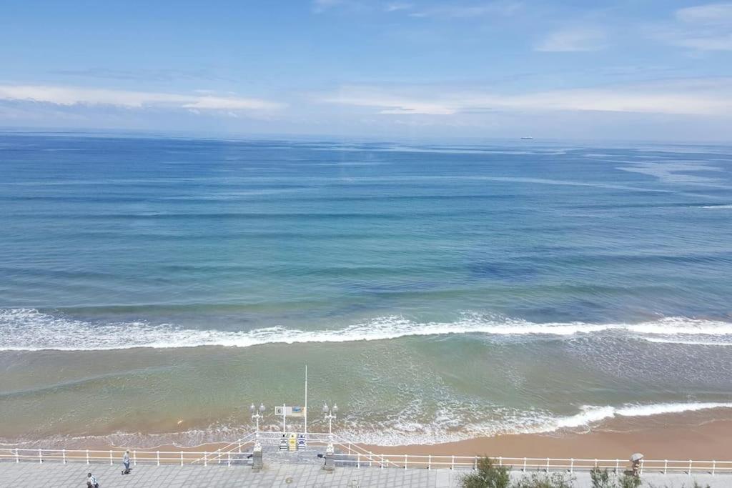 Piso De Lujo En 1 Linea De Playa Y Centro De *
