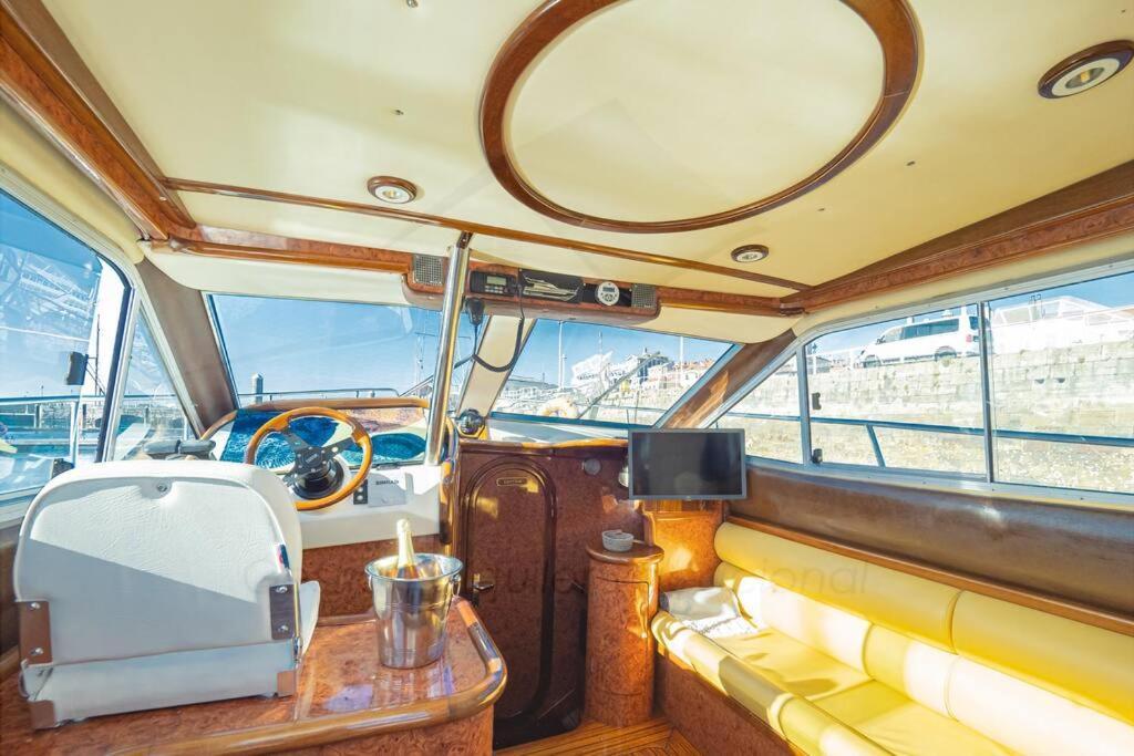 Boat Cardeli Gijón