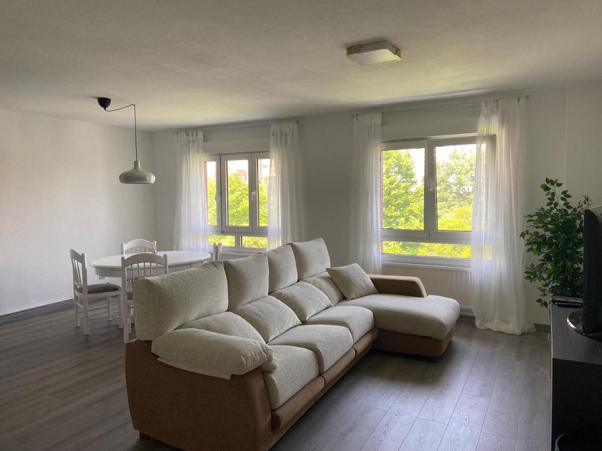 173a Amplio Moderno Apartamento Gijón