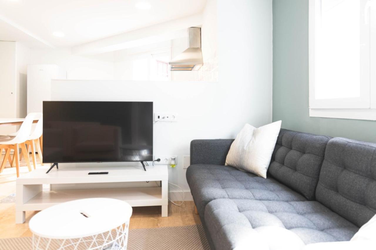 Bobes I Apartment *
