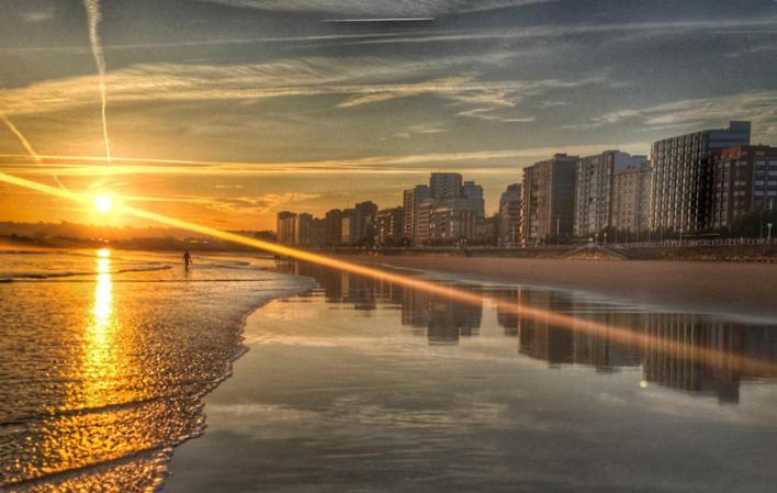 A 300 M De La Playa, Se Alquila Por Quincenas Vut4298as
