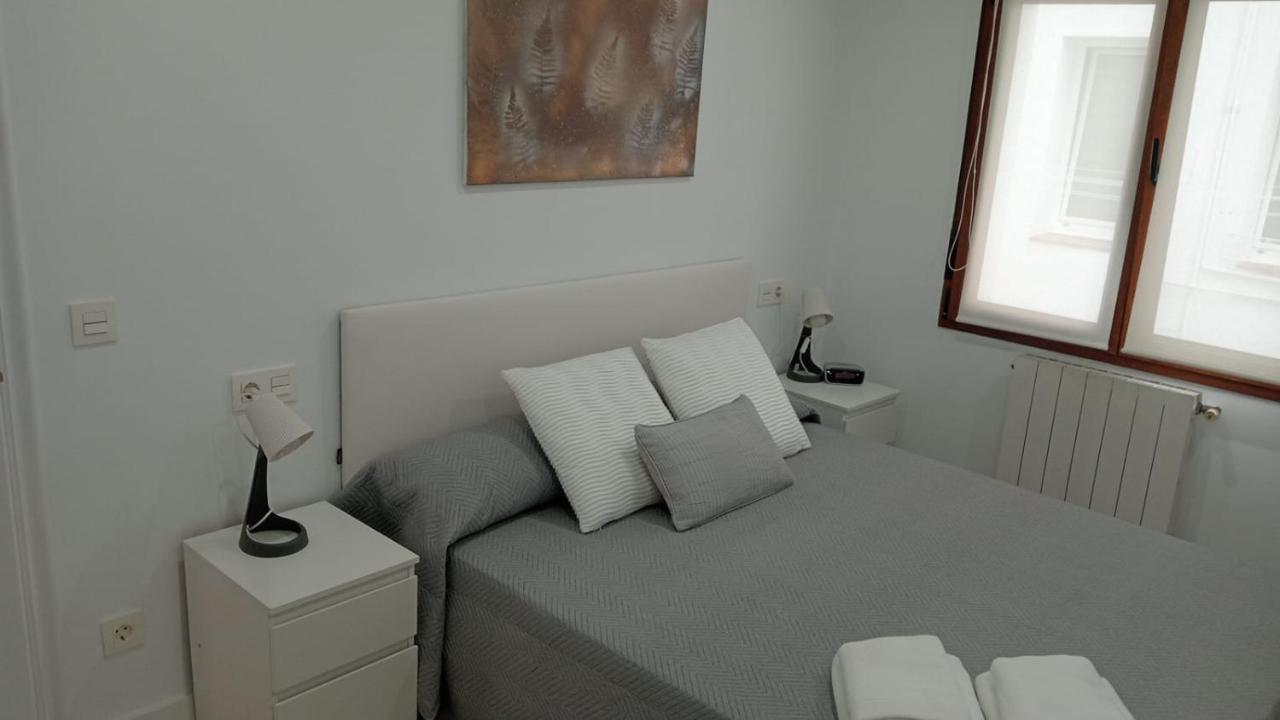 Apartamento A 300 M De La Playa, Se Alquila Por Quincenas Vut4298as *