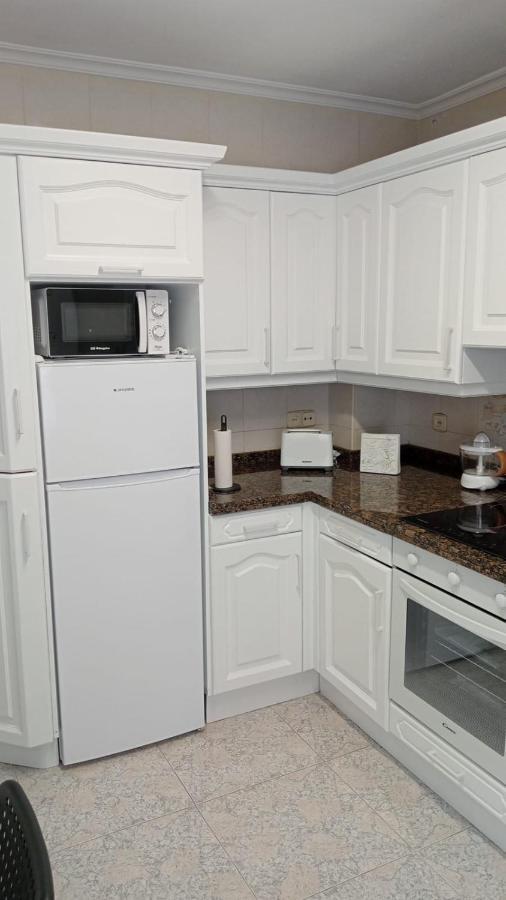 Apartamento A 300 M De La Playa, Se Alquila Por Quincenas Vut4298as *