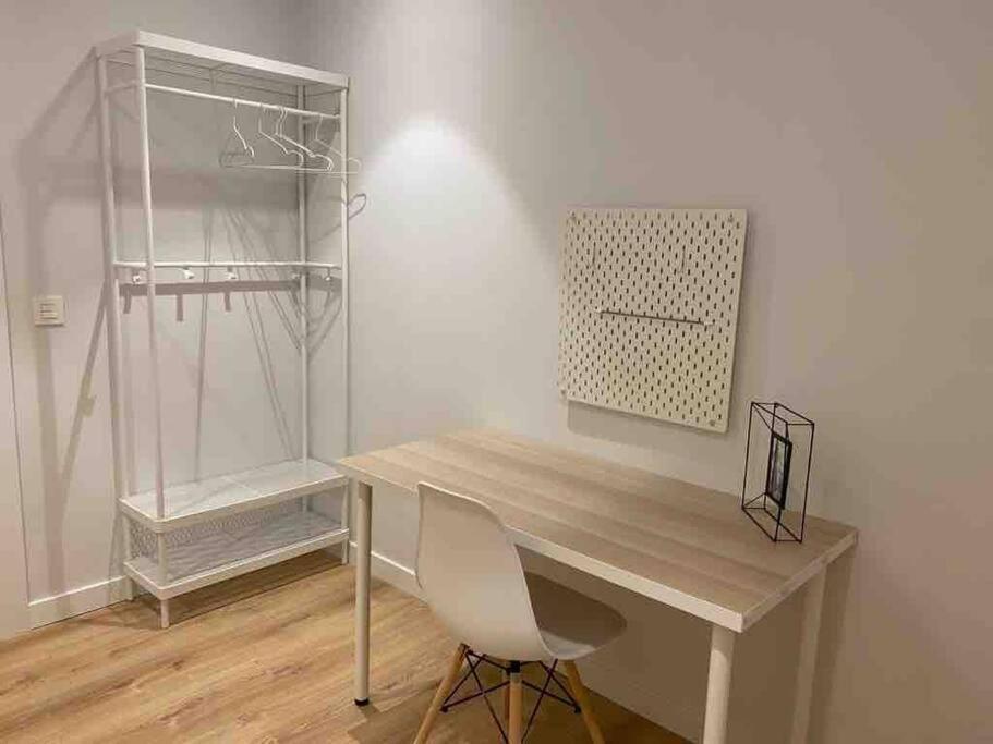 A Estrenar En Centro Gijon. Fibra-tv Apartamento