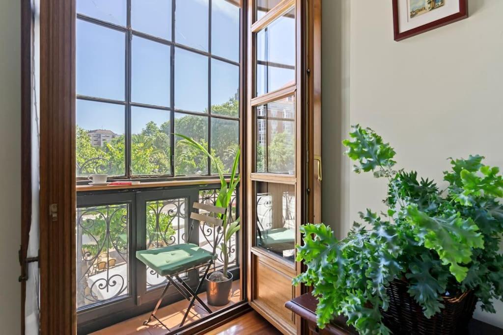 La Joya Apartment *