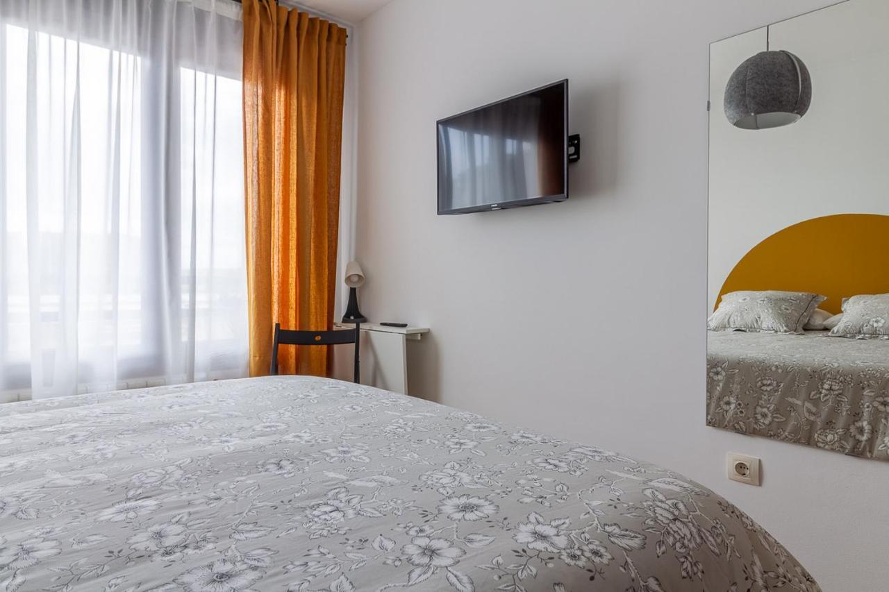 Ah Delux3rooms Vut6893as * Gijón