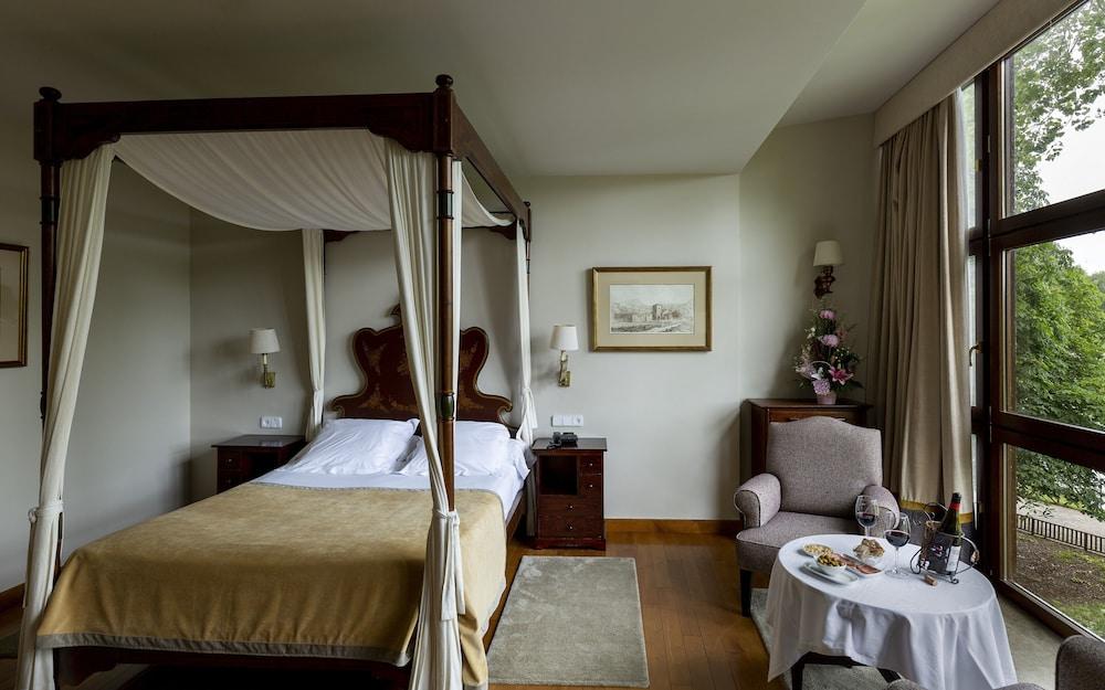 De 4* Gijón