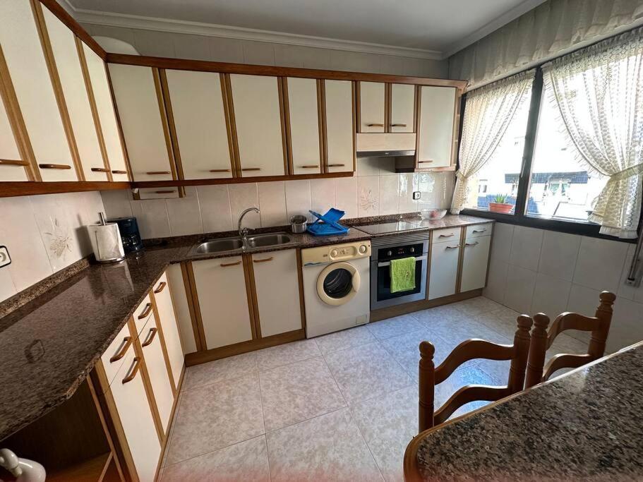 Comodo Y Centrico Apto. En Gijón
