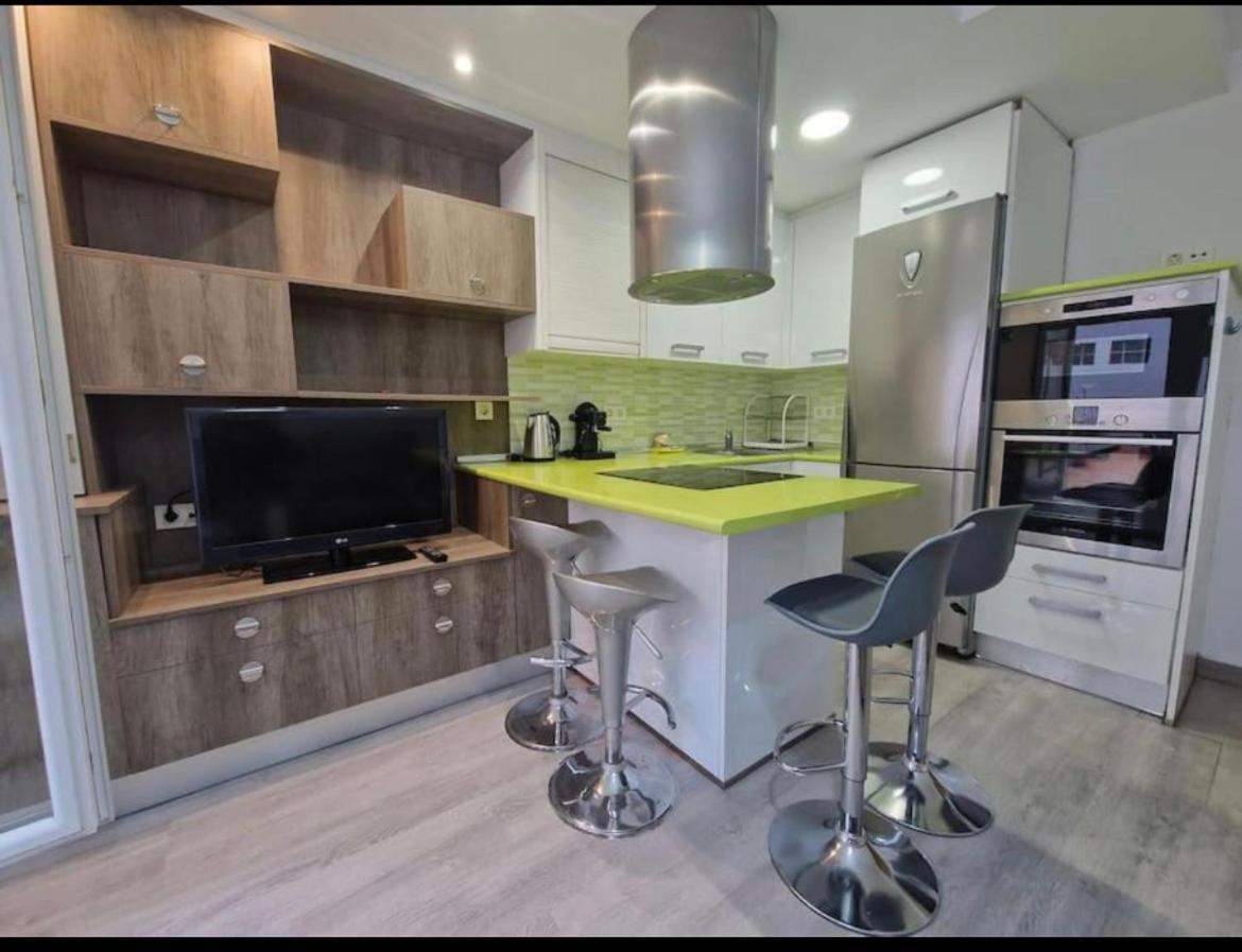 Con Terraza Y Parking Apartment *