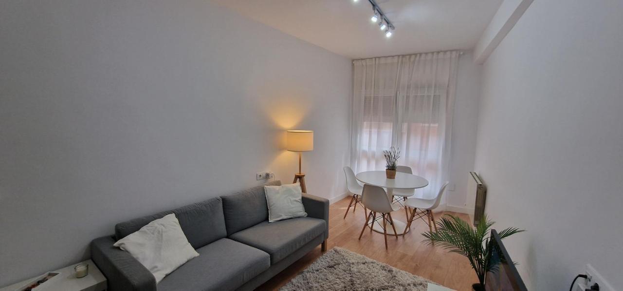 Apartamento Cabrales 108 - 2 Hab Centrico - Vut-4997-as *