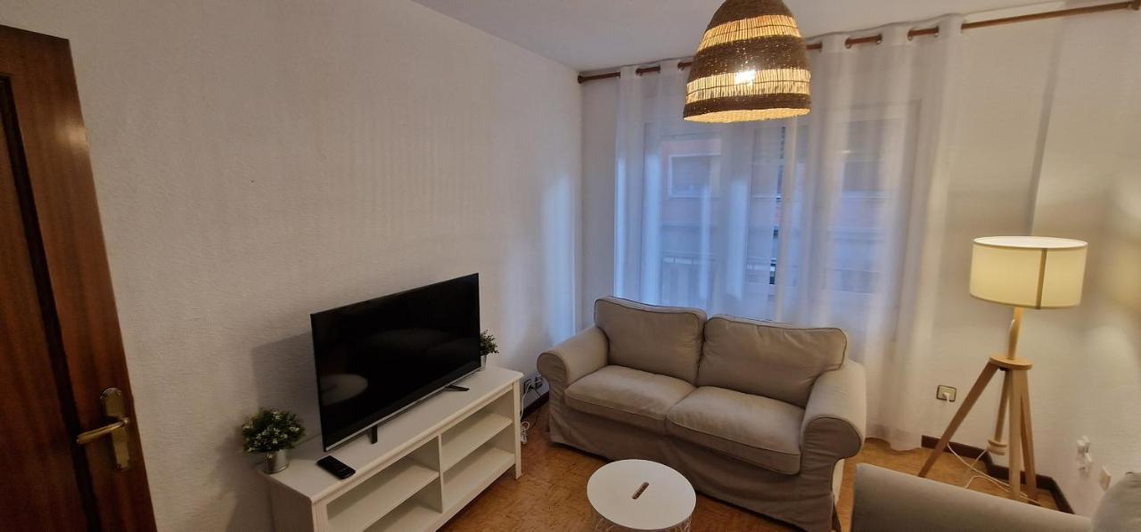 Casa Camara - Piso Amplio En El Centro Para 5 Pax - Vut-3028-as Apartment *